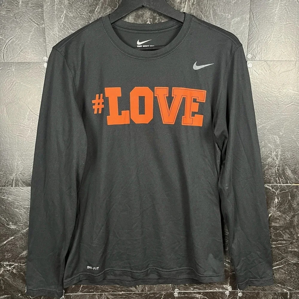 Nike Women's Black Long Sleeve Train Shirt Medium